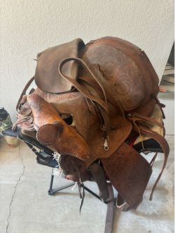 Vintage Hereford Tex tan saddle
