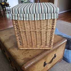 17x16x18 Wicker Storage With Handles