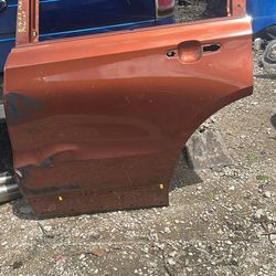 2019 2025 CADILLAC XT4 LEFT SIDE REAR DOOR OEM