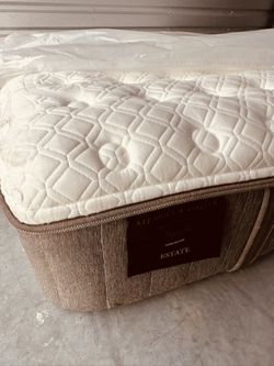 Colchón Queen Size Stearns & Foster 