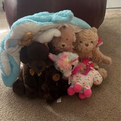 Bundle Of stuffed animals 🧸 
