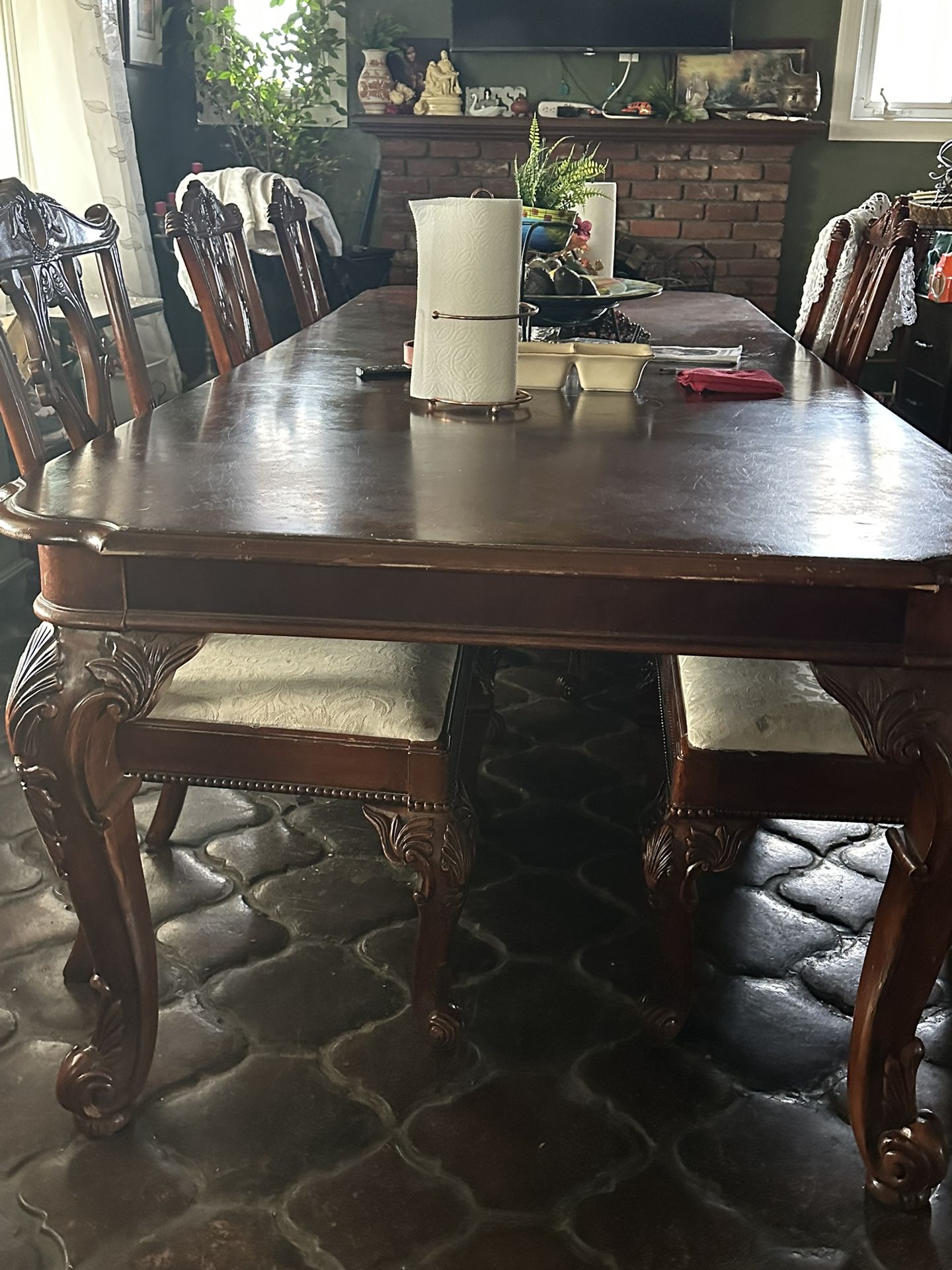 $200 Dining Table -china/buffet Set  