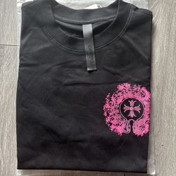 Horseshoe Blur Logo Short Sleeve T-Shirt