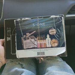 Temptu Airbrush Makeup Professional Kit 