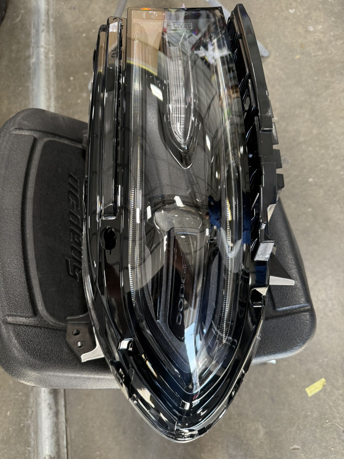 2020 Dodge charger Scat Pack OEM RT Headlight 