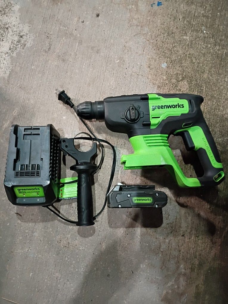 GreenWorks 24v Rotary Hammer Drill W/ Battery& Charger