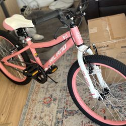 BRAND NEW HYLAND BICYCLE -20 INCH.