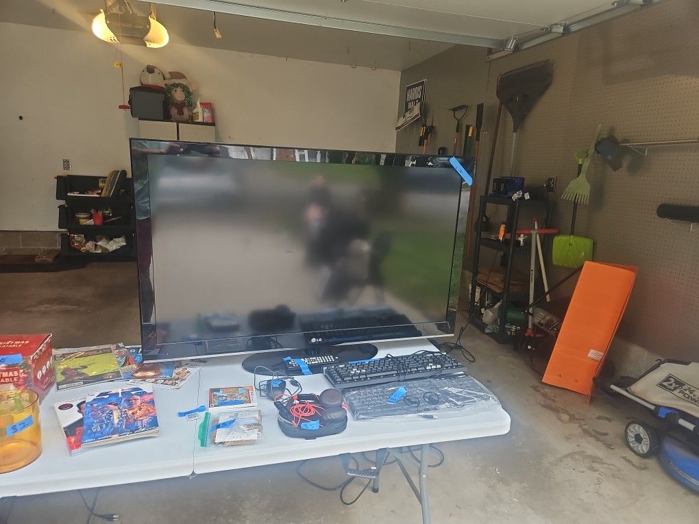 47 Inch TV