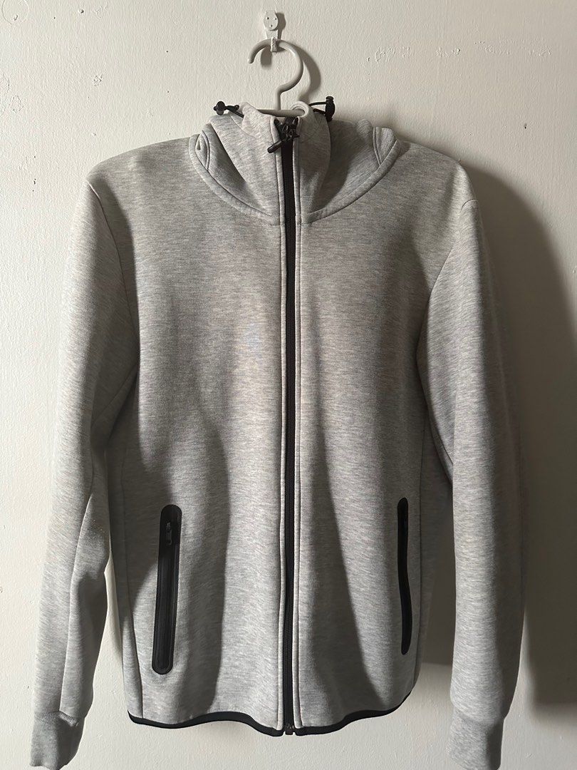 UNIQLO Men's Grey Stretch Full Zip Dry Tech Jacket