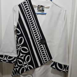 Ladies S Vecceli Italy Black and White Asymmetrical Blouse