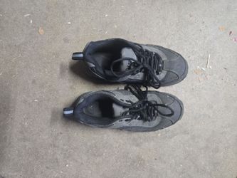 Safety shoes