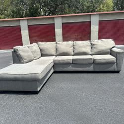Comfy Nice Sectional Couch 🔥👋🏾