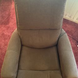 Power Recliner - Lift Chair  (Pride Mobility)