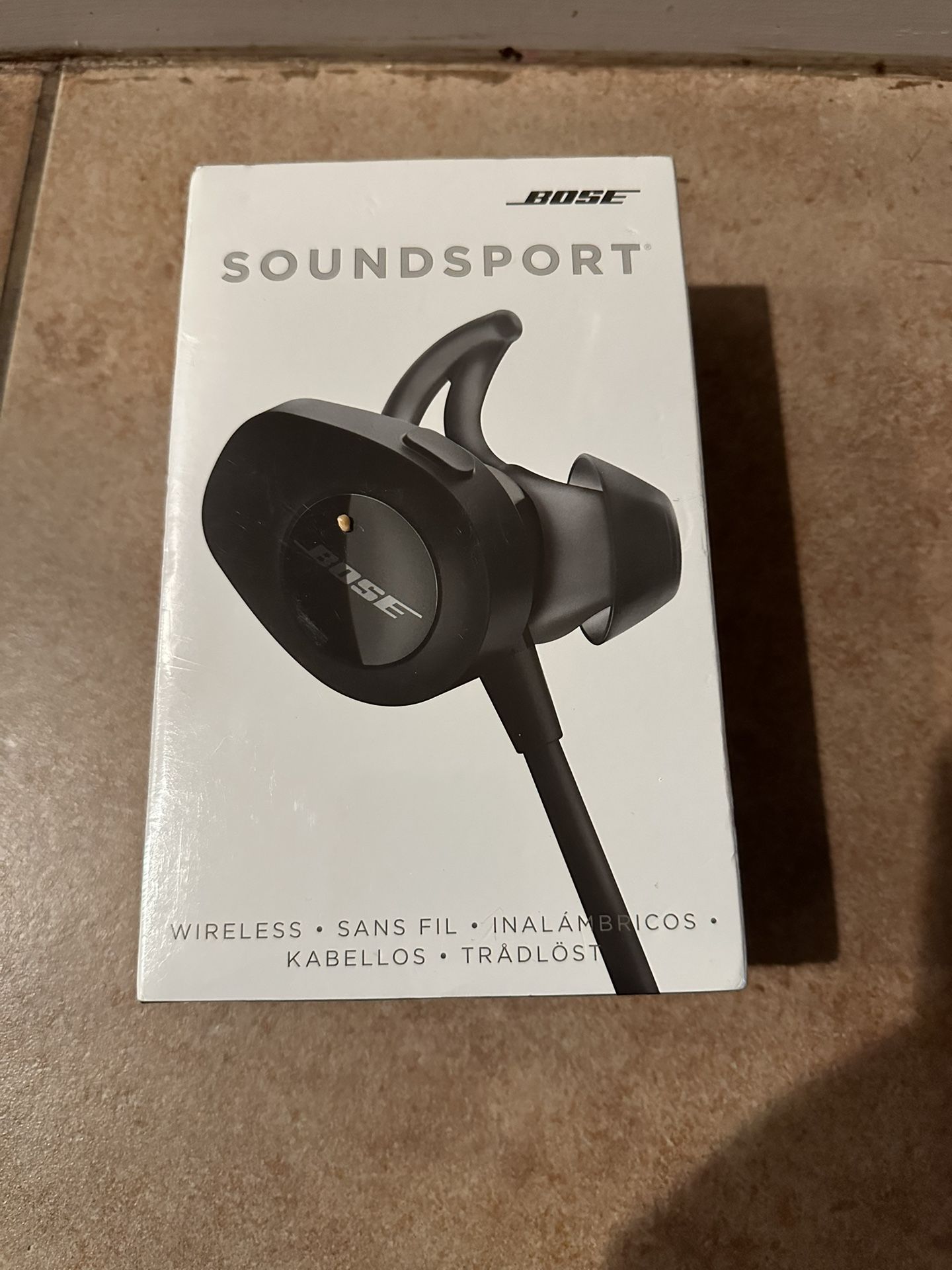 Bose SoundSport Wireless Headphone Black WW New Sealed Box