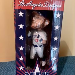 Max Muncy Dodgers bobblehead in box.