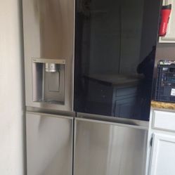 LG Refrigerator For Sale
