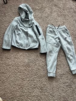 Nike Tech