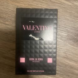 Valentino born in Rome 100ml  (DAMAGED BOX)