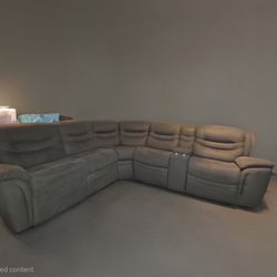 Jaxon 6 Piece Sectional