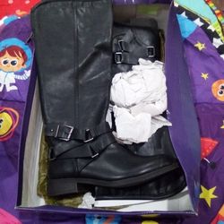 Madden Girl Size 8.5 Low Heel Boots