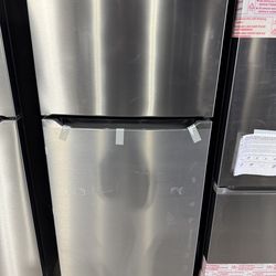 Brand new Frigidaire 30 in. 20 cu. ft. Garage Ready Top Freezer Refrigerator in Stainless Steel