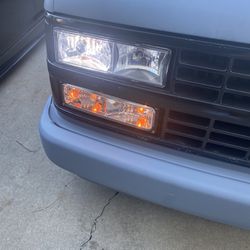 1993 OBS Chevrolet C1500 Front Headlights 