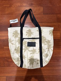 ALOHA Collection Day Tripper Zipper Tote Splash Proof Lightweight Packable NWT