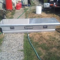 Husky full size sale truck tool box