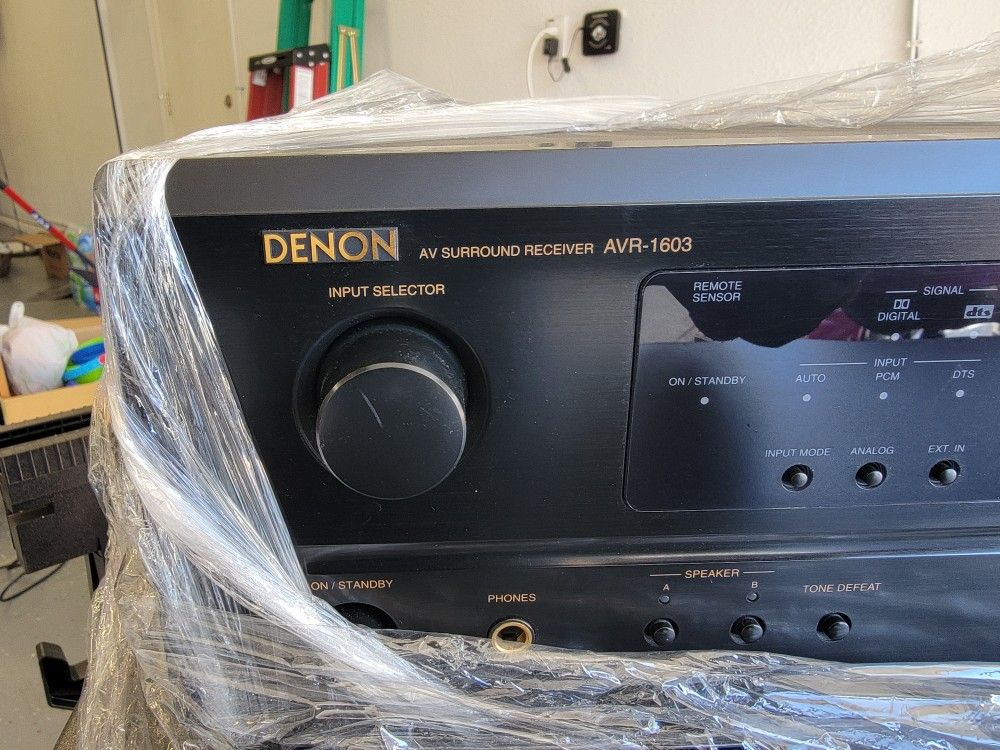 Denon AVR 1603; 5.1 Channel 400 W Receiver