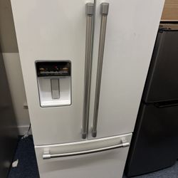 Refrigerator 30 Inches Maytag 