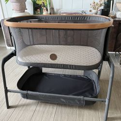 Maxi Cosi Iora Bedside Bassinet 