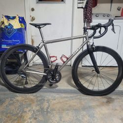 Merlin Extra Light Compact Titanium Bicycle, 56cm Top Tube Virtual, Fits Someone 5.7 To 6.0.