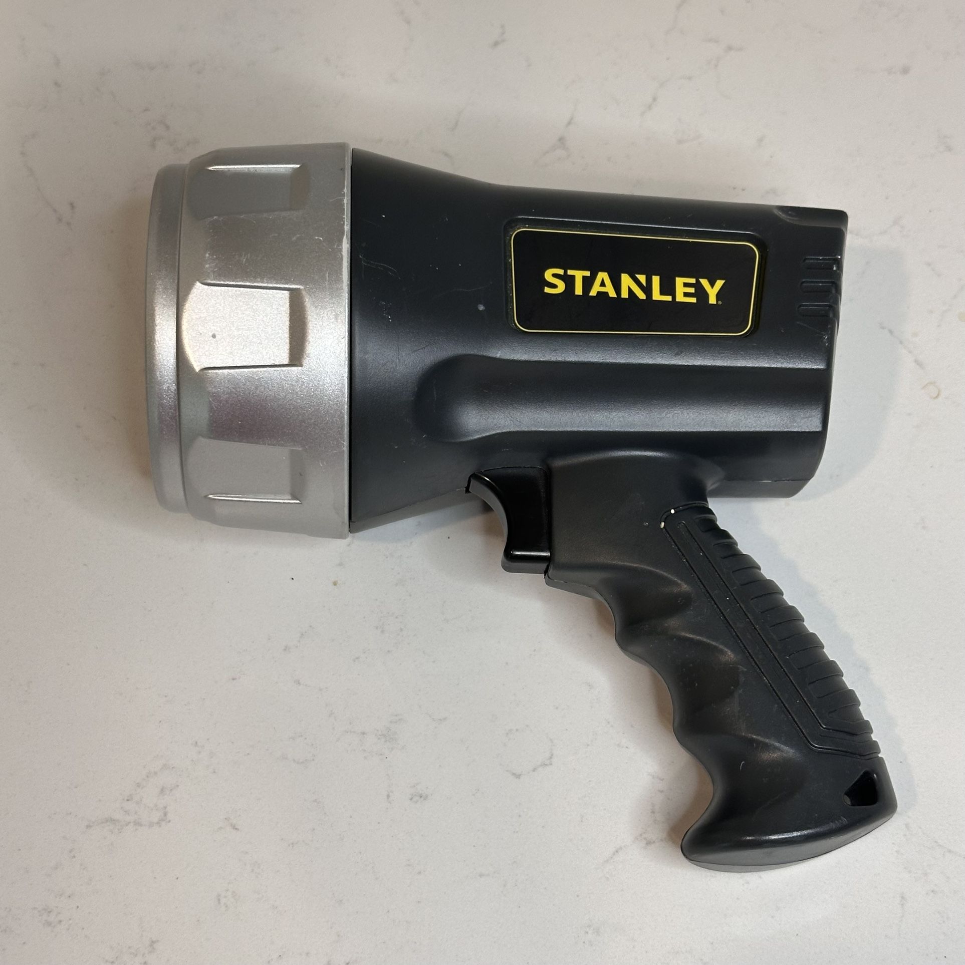 Stanley Rechargeable LED Flashlight 