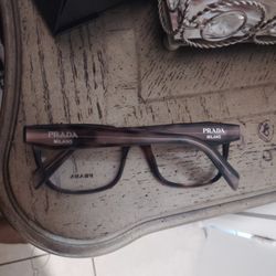 Prada Frame Good Condition 