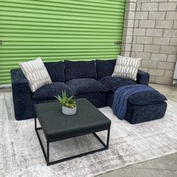 *Free Delivery* Boneless Sectional Couch Sofa