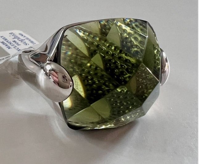 Lia Sophia Silver Tone Large Green Faceted Emerald Colored Ring Size 8