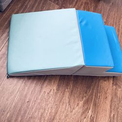 Kids climbing foam block