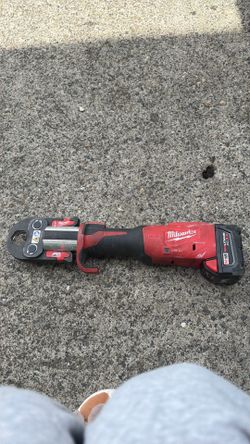 Milwaukee press tool
