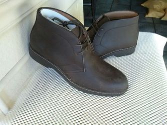 Izod leather boots size 10.5