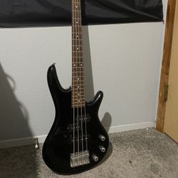 Ibanez Bass GSRM20 miKro Short-scale 4 String Bass Guitar Used)