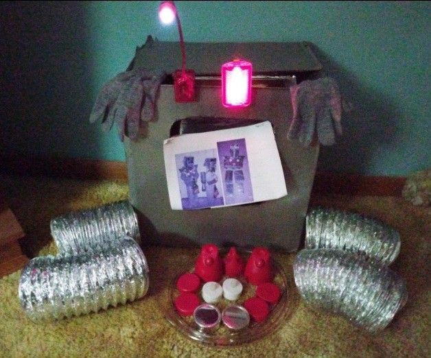 BN CUSTOM MADE LIGHTED ROBOT COSTUME