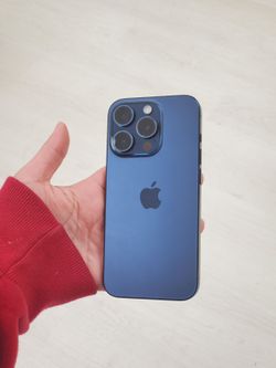 iPhone 15 Pro 6.1" (Unlocked) 512GB Good Blue Titanium