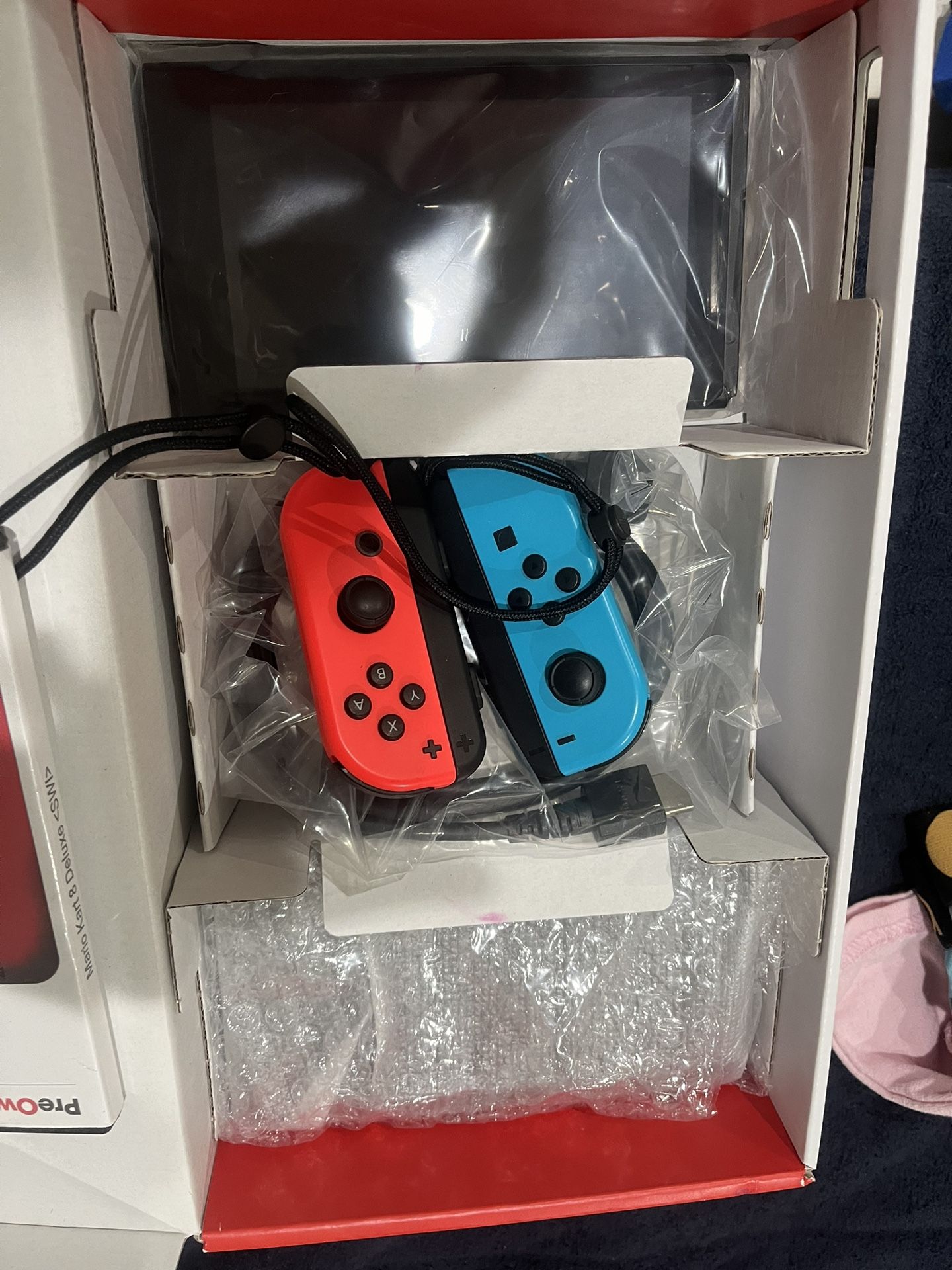 Nintendo Switch 