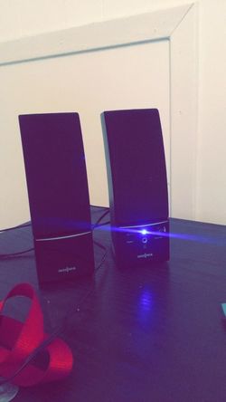 Insignia speakers