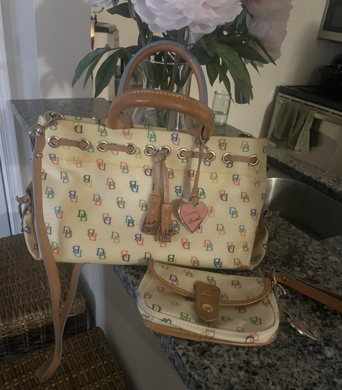 Dooney & Bourke
