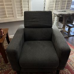 Zero Clearance Recliner 