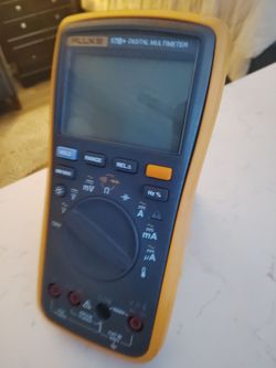17B Multimeter and Kit