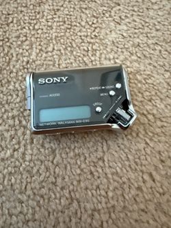 Sony NW E-95 MP3 Player Walkman, works great