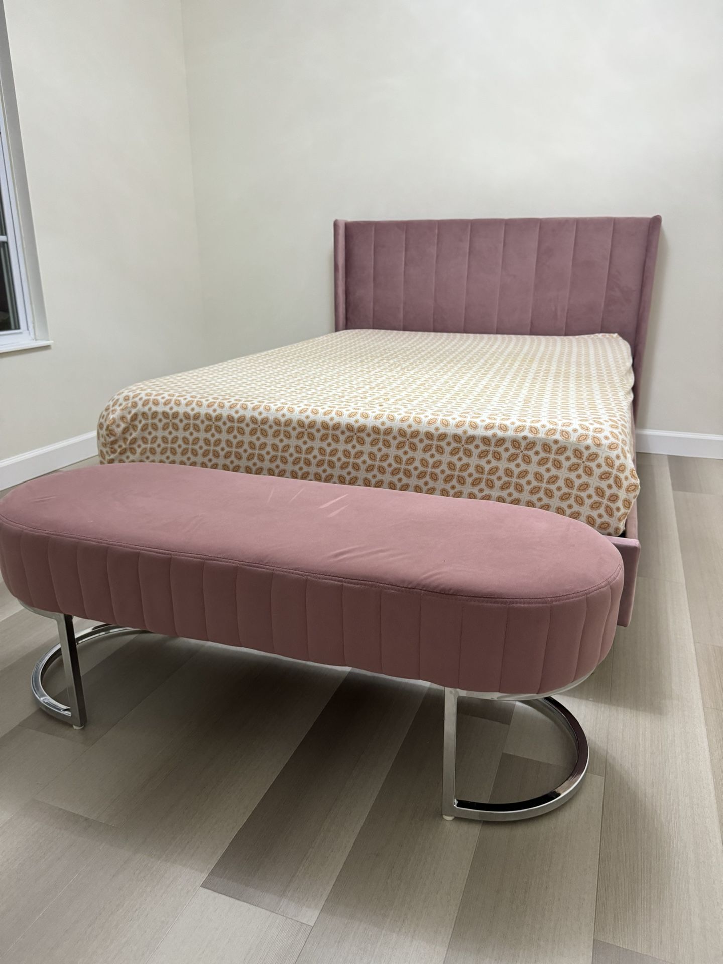Pink Full Size Bed Set