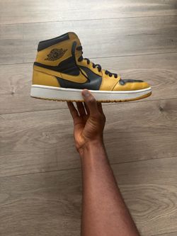 Air Jordan 1 High Yellow Black Sneaker